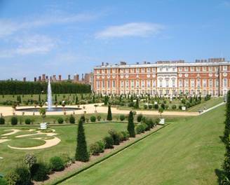 gradinile de la Hampton Court Palace - gradina fantanii (2)