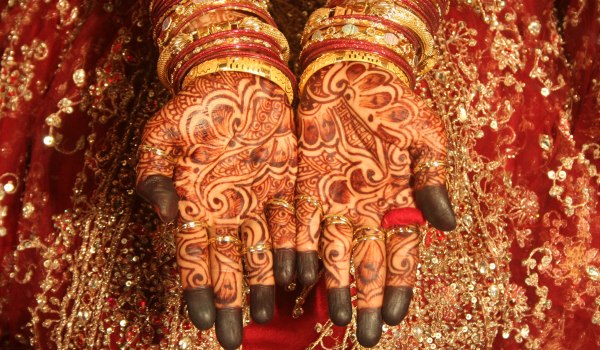 Top 10 - Traditii si obiceiuri bizare