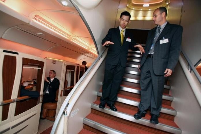 Сингапурские авиалинии купили первый Airbus A380 (24 фото) 6