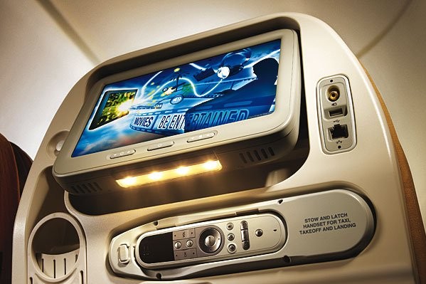 Сингапурские авиалинии купили первый Airbus A380 (24 фото) 17