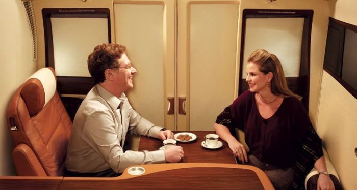 Сингапурские авиалинии купили первый Airbus A380 (24 фото) 21