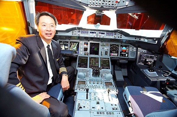 Сингапурские авиалинии купили первый Airbus A380 (24 фото) 23