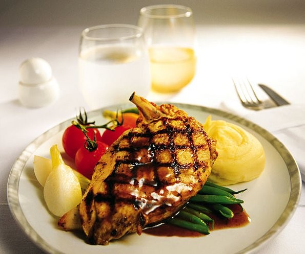 Сингапурские авиалинии купили первый Airbus A380 (24 фото) 24